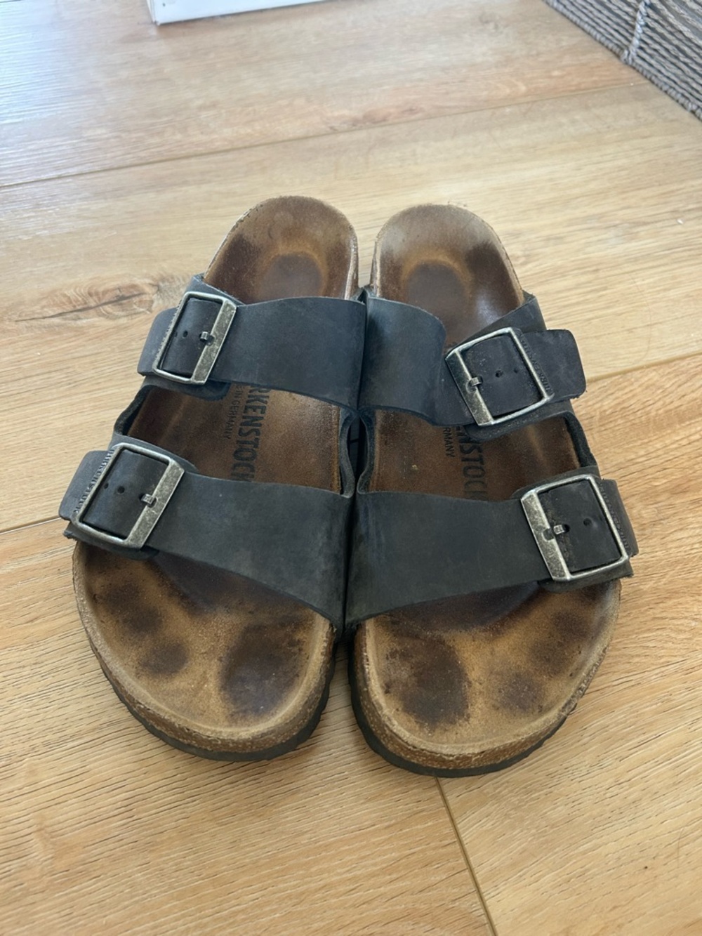 Birkenstock Arizona women’s Black Leather Double-Buckle Sandals